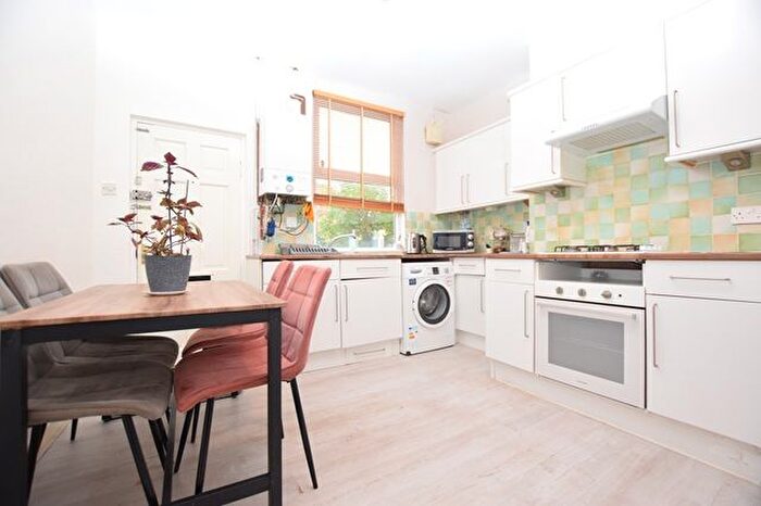 3 Bedroom Terraced House To Rent In Cundy Street, Sheffield, S6