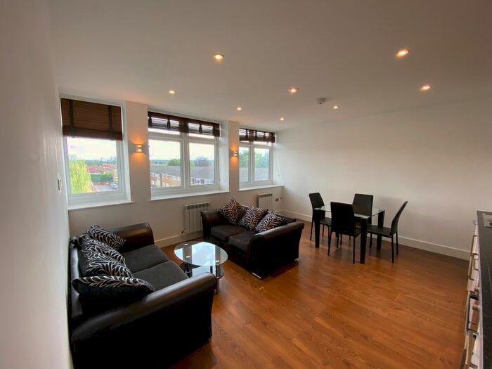 2 Bedroom Flat To Rent In London Rd, North Cheam, SM3