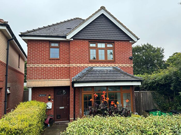 3 Bedroom Detached House For Sale In Woodland Gardens, Blackfield, SO45