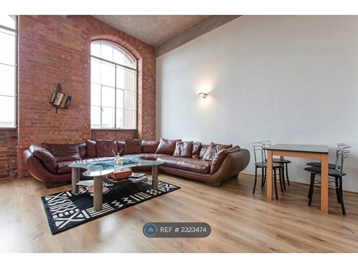 2 Bedroom Flat To Rent In Bow Quarter, London, E3