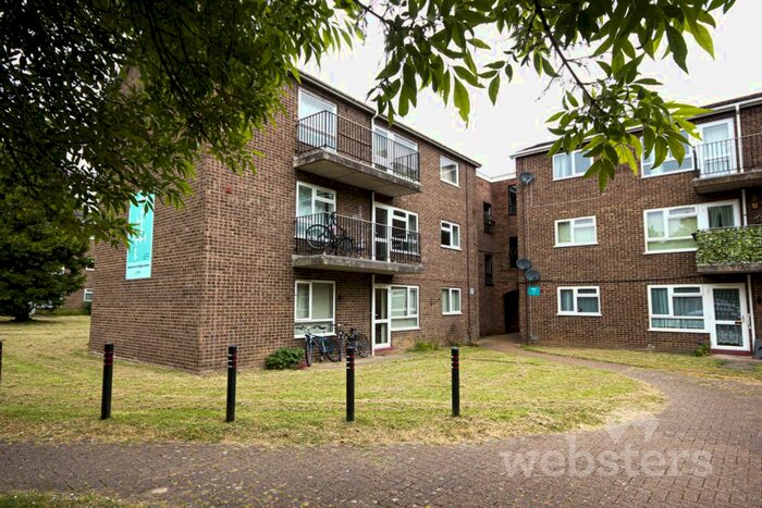 2 Bedroom Flat To Rent In Watson Grove, Norwich, Norfolk, NR2