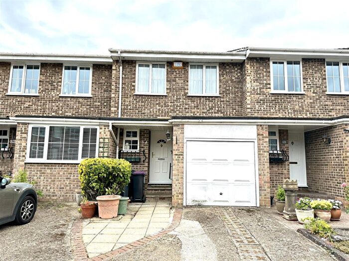 3 Bedroom Terraced House For Sale In Tanners Crescent, Hertford, SG13