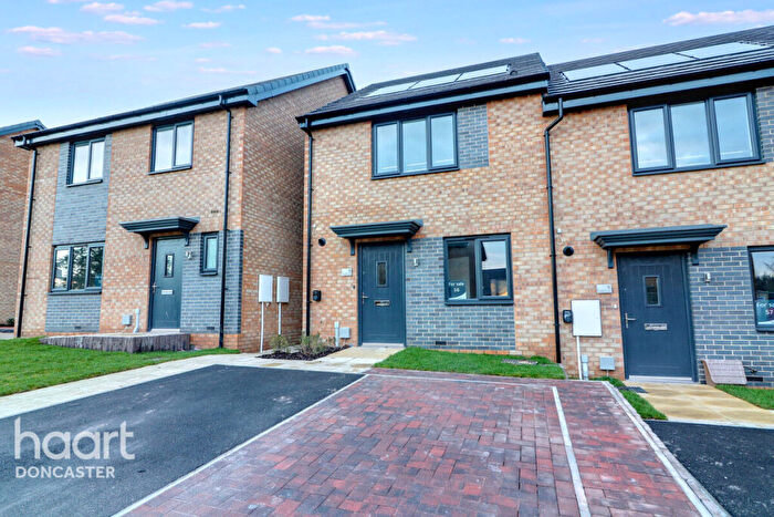 2 Bedroom End Of Terrace House For Sale In Tundra Close, Lakeside, Doncaster, DN4