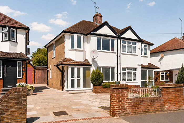3 Bedroom Semi-Detached House To Rent In Rushgrove Avenue, London, NW9