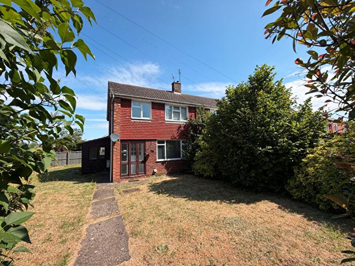 3 Bedroom Semi-Detached House To Rent In Dysart Road, Grantham, NG31