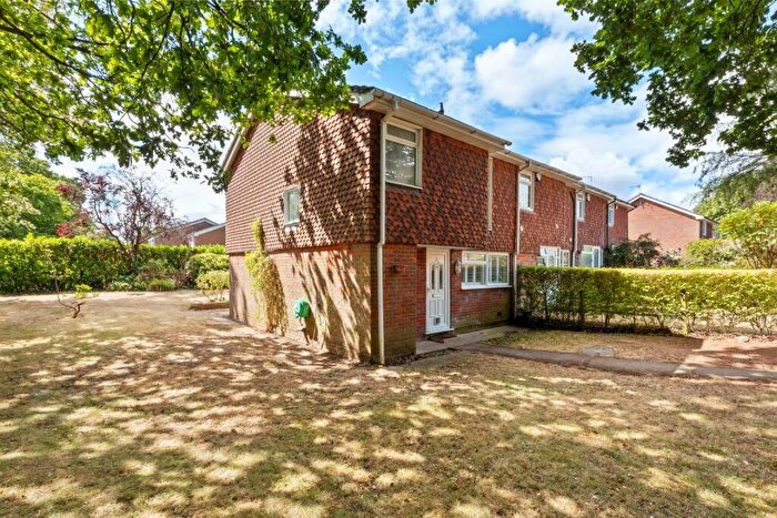 3 Bedroom End Of Terrace House For Sale In Devonshire Close, Amersham, Buckinghamshire, HP6