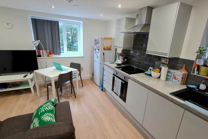 1 Bedroom Flat To Rent In Richmond Road, Cathays, Cardiff, CF24