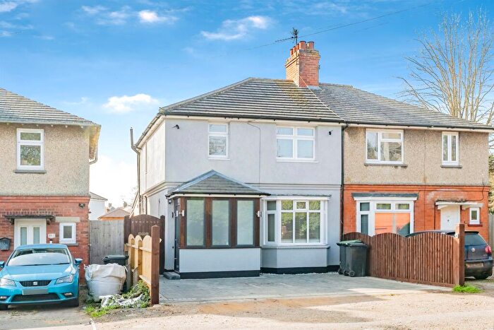 3 Bedroom Semi-Detached House For Sale In Irchester Road, Rushden, NN10