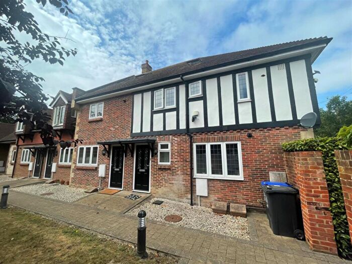 1 Bedroom House To Rent In Tudor Gardens, Worthing, BN11