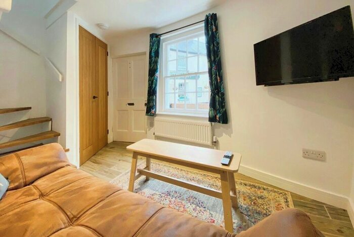 1 Bedroom Detached House For Sale In Church Stile Lane, Woodbury, Exeter, EX5