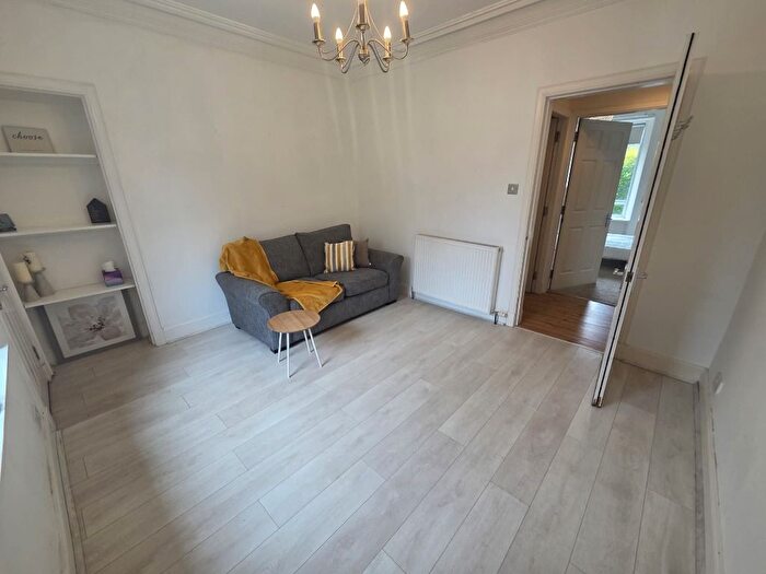 1 Bedroom Flat To Rent In Chattan Place, West End, Aberdeen, AB10