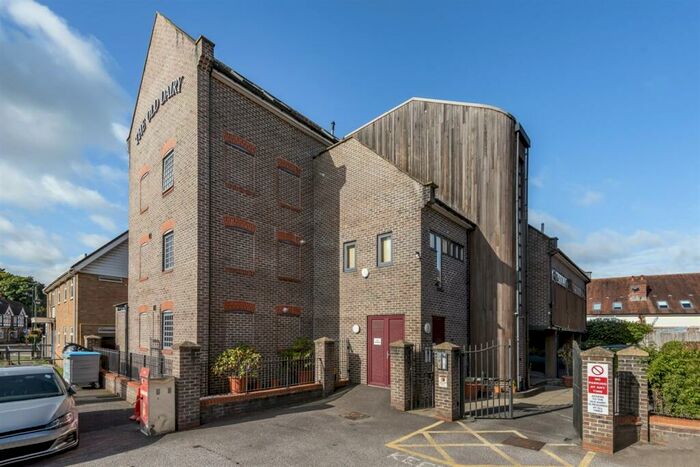 2 Bedroom Flat To Rent In The Old Dairy, Bepton Road, Midhurst, GU29