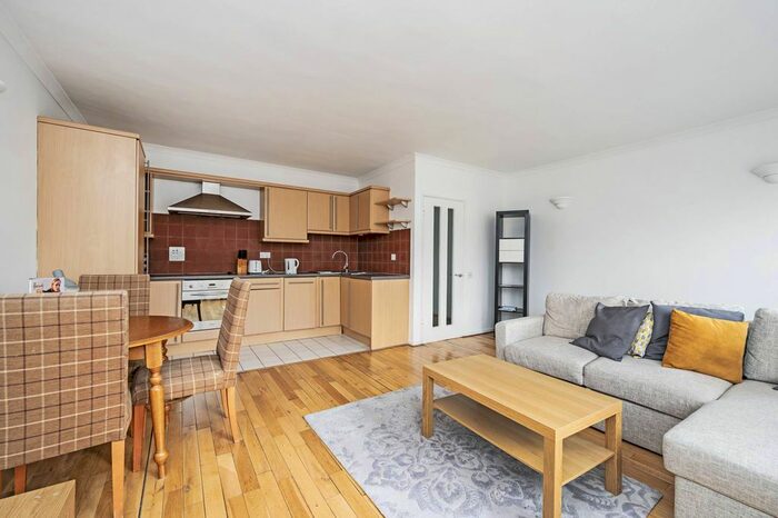 1 Bedroom Flat To Rent In Park Road, Regent's Park, London, NW8