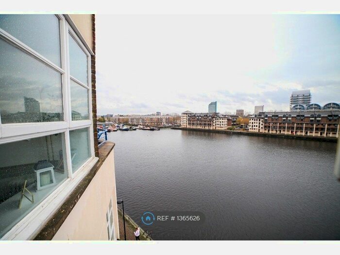 1 Bedroom Maisonette To Rent In Aland Court, London, SE16