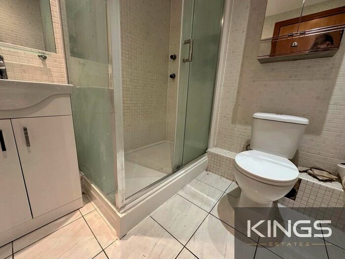 2 Bedroom Flat To Rent In Canute Road, Southampton, SO14