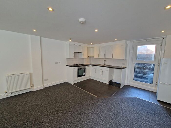 2 Bedroom Maisonette To Rent In Vernon Road, Sutton, SM1