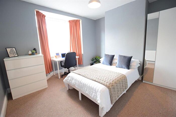 4 Bedroom Terraced House To Rent In Wellington Street - Student House - /, LN1