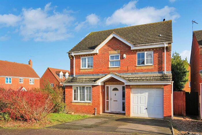 4 Bedroom Detached House For Sale In Leighton Close, Wellingborough, NN8