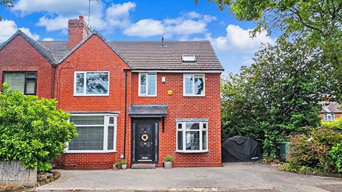 4 Bedroom Semi-Detached House For Sale In Polefield Road, Prestwich, M25
