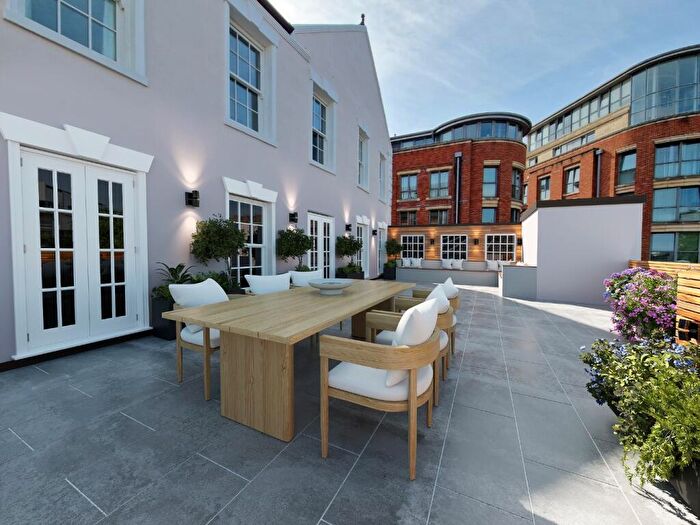 2 Bedroom Penthouse To Rent In Warser Gate, Nottingham, Nottinghamshire, NG1