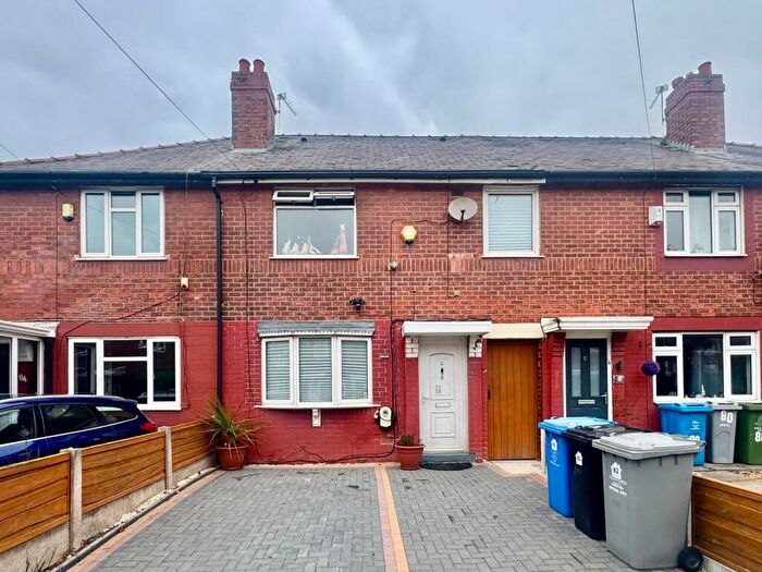 3 Bedroom Terraced House For Sale In Glastonbury Road, Stretford, M32
