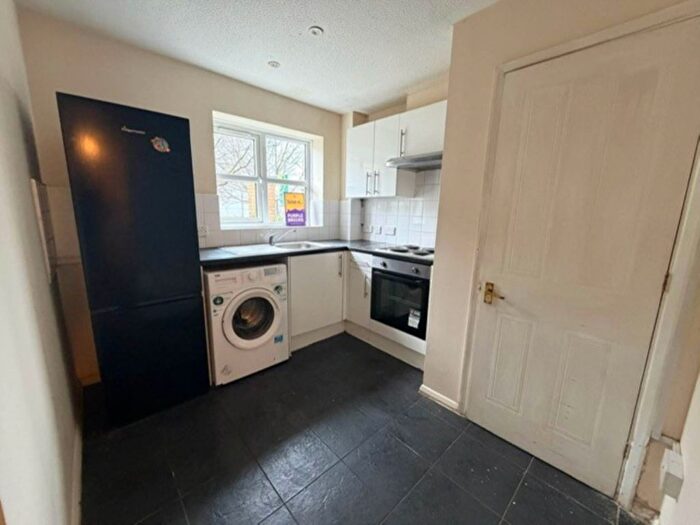 2 Bedroom Flat To Rent In Aaron Hill Road, London, E6