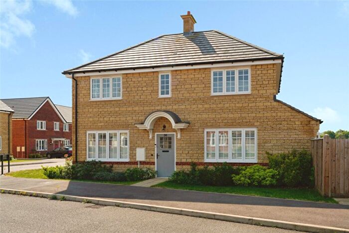 4 Bedroom Detached House For Sale In Brize Norton, Oxfordshire., OX18