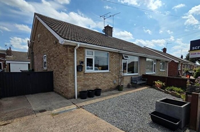 3 Bedroom Semi-Detached Bungalow For Sale In Court Gardens, Snaith, DN14