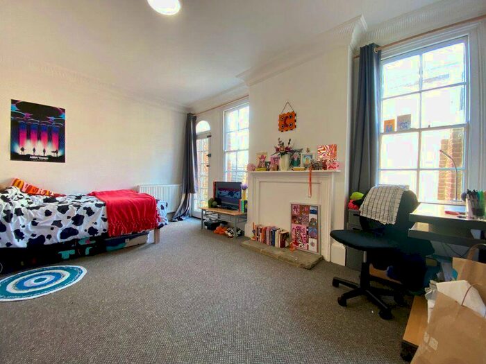 3 Bedroom House To Rent In St Johns Place, Canterbury Ref -, CT1