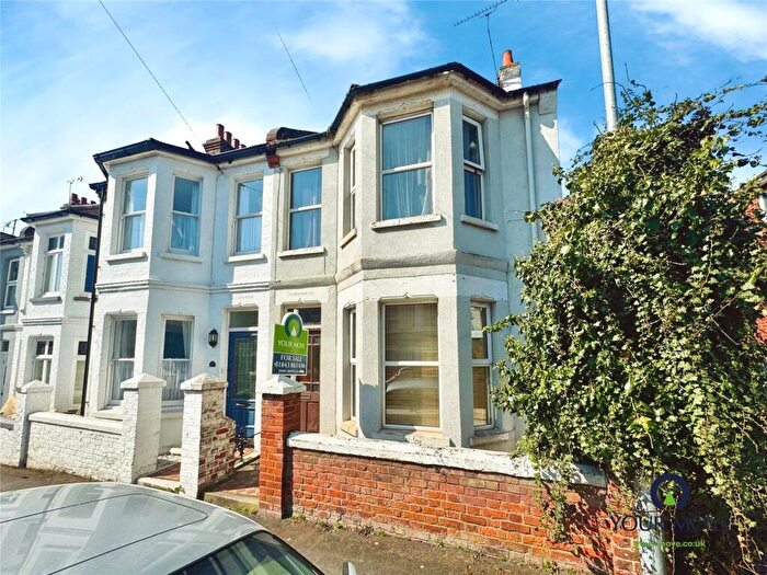 3 Bedroom End Of Terrace House For Sale In Belvedere Road, Broadstairs, Kent, CT10