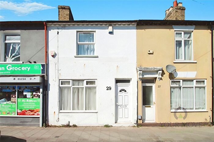 2 Bedroom Terraced House To Rent In Commercial Road, Bedford, Bedfordshire, MK40