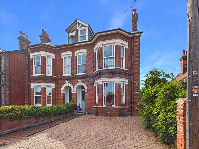 6 Bedroom Semi-Detached House For Sale In Tuddenham Road, Ipswich, Suffolk, IP4