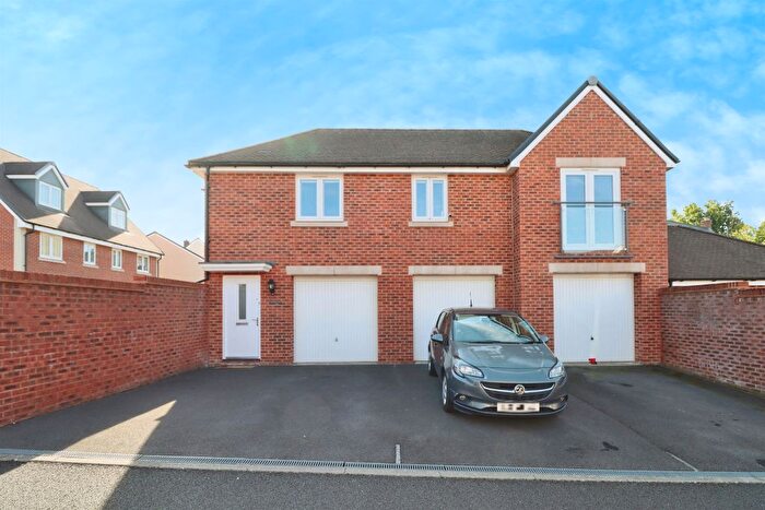 2 Bedroom Flat For Sale In John Caller Crescent, Bristol, BS16