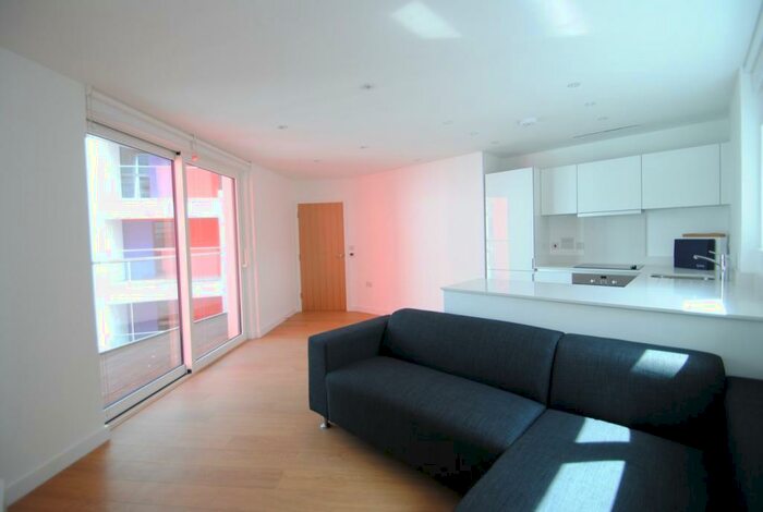 1 Bedroom Apartment To Rent In Rossetti Apartments, Saffron Central Square, Croydon, CR0