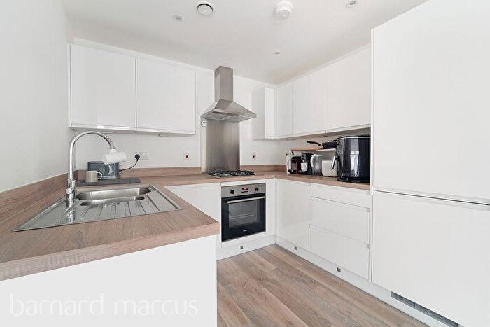 1 Bedroom Flat To Rent In Gunpowder Road, Worcester Park, KT4