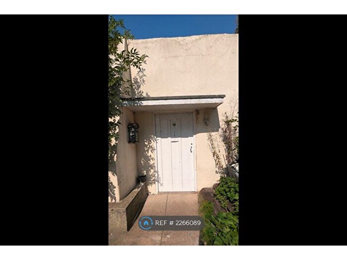 1 Bedroom Flat To Rent In Benedict Street, Glastonbury, BA6