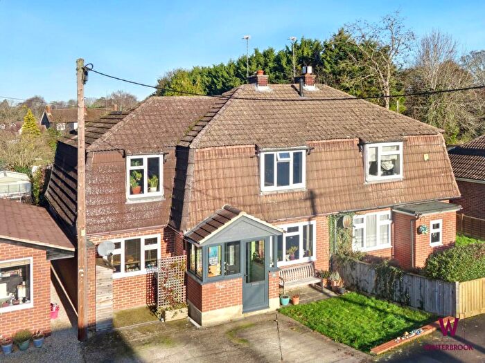 3 Bedroom Semi Detached House For Sale In Underhill, Moulsford, OX10