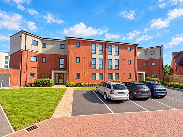 2 Bedroom Flat For Sale In Blackthorn Drive, Harlow, CM17