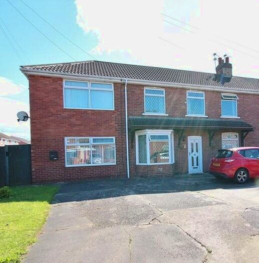 3 Bedroom Terraced House To Rent In Harewood Avenue, Kirk Sandall, Doncaster, DN3