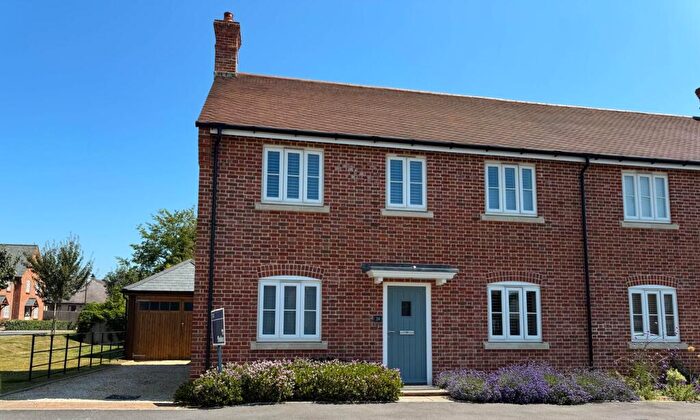 3 Bedroom Semi-Detached House For Sale In Fallowfield Place, Wimborne, BH21