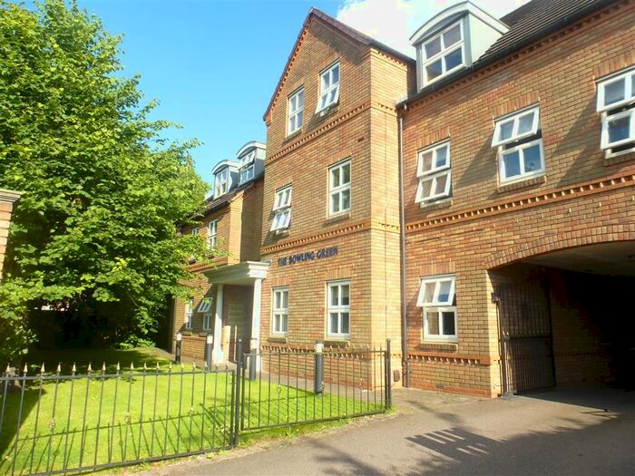 2 Bedroom Flat To Rent In Reddicap Heath Road, Sutton Coldfield, B75