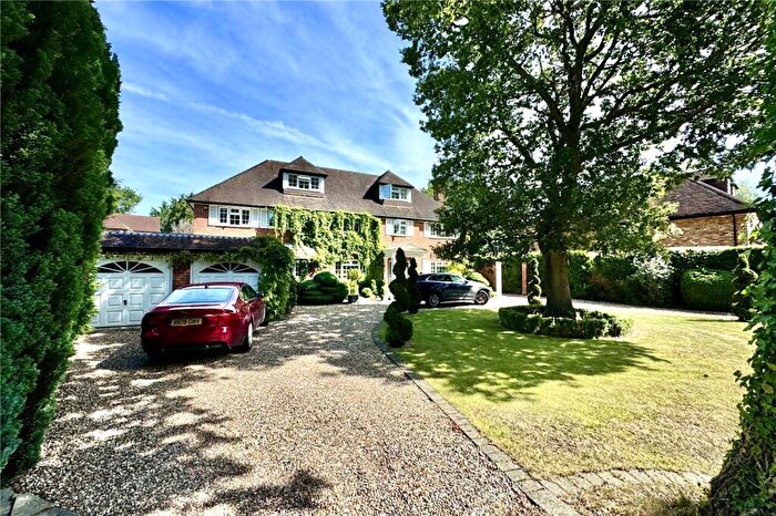 6 Bedroom Detached House To Rent In Howards Thicket, Gerrards Cross, SL9