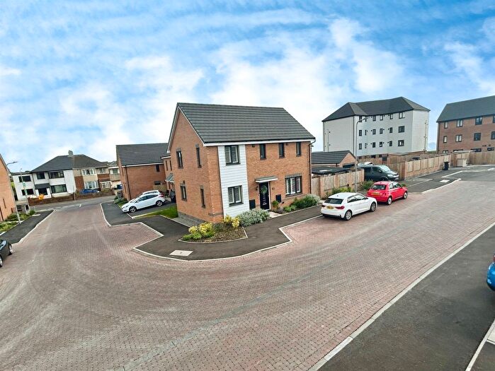 4 Bedroom Terraced House For Sale In Porth Y Gwyddel, Port Talbot, SA12