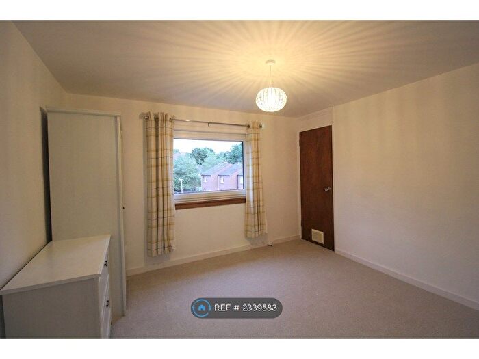 2 Bedroom Flat To Rent In Bruce Gardens, Dalkeith, EH22