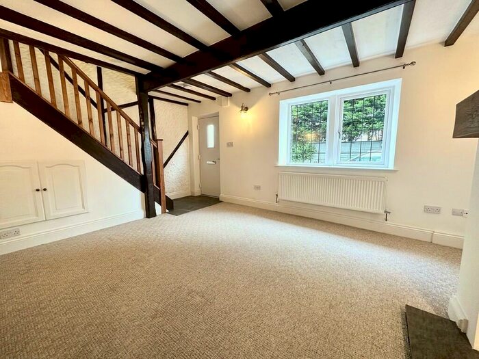 2 Bedroom Cottage To Rent In Womersley Place, Stanningley, LS28