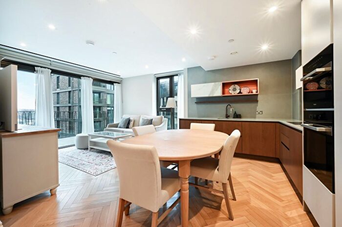 2 Bedroom Flat To Rent In Saxon House, Kings Park Road, London, SW6