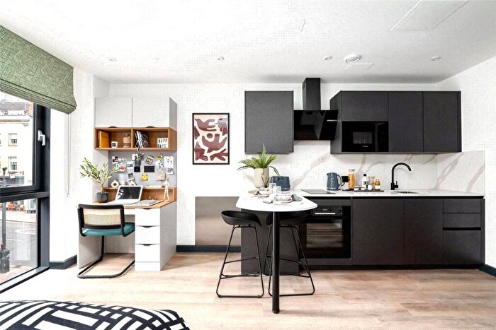 Apartment To Rent In City Centre, Charlotte Street, BS1