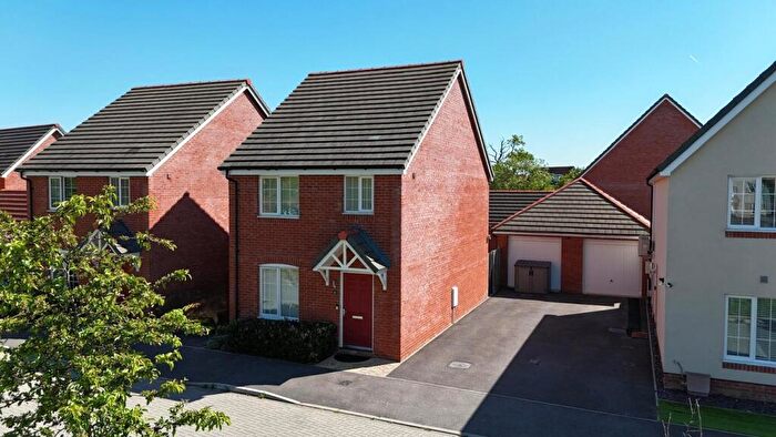 3 Bedroom Detached House For Sale In Shipridge Drive, Spencers Wood, Reading, RG7
