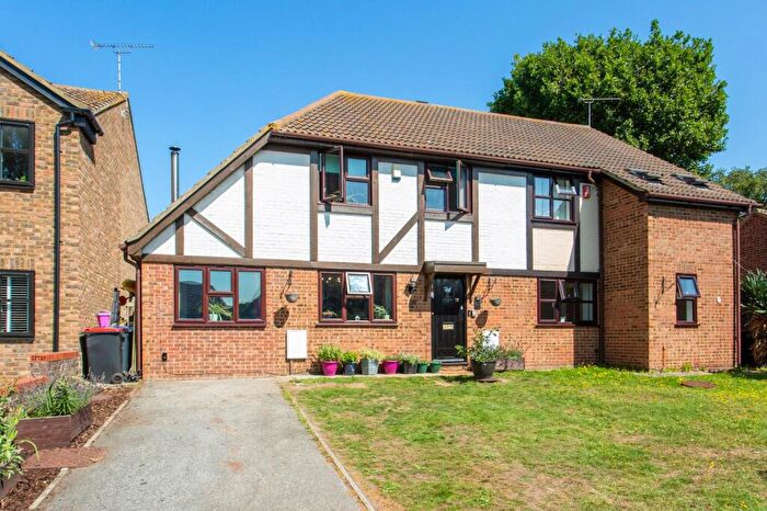 3 Bedroom Semi-Detached House For Sale In Shepherdsgate Drive, Herne Bay, Kent, CT6