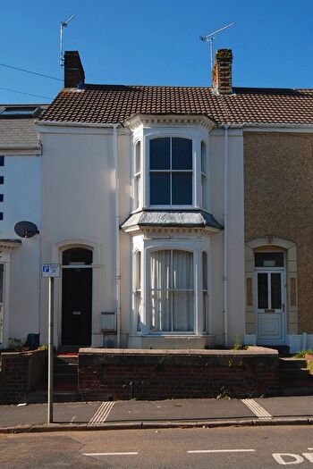 5 Bedroom Property To Rent In Rhyddings Terrace, Brynmill, Swansea, SA2